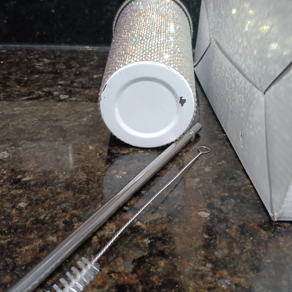 Diamond Studded Bling 26oz Tumbler w/ Stainless Steel Straw & Brush - Picture 6 of 9